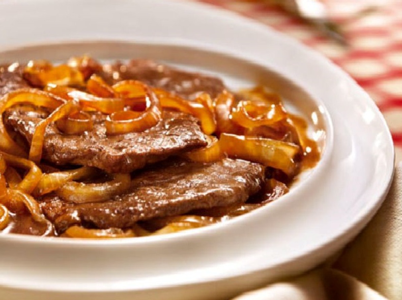 Filet Mignon ao Molho Acebolado Congelado | Diveneto Alimentos Filet Mignon ao Molho Acebolado Congelado | Diveneto Alimentos