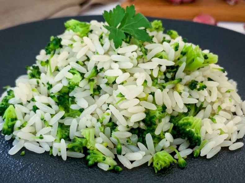 Mix para Arroz com Brócolis mistura Congelado | Diveneto Alimentos Mix para Arroz com Brócolis mistura Congelado | Diveneto Alimentos