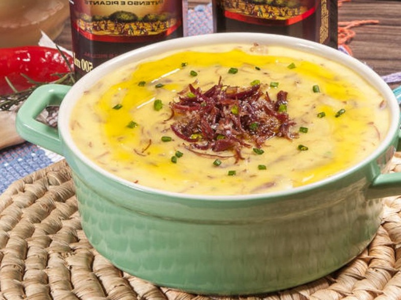 Sopa de Mandioquinha com Carne Seca Congelada | Diveneto Alimentos Sopa de Mandioquinha com Carne Seca Congelada | Diveneto Alimentos